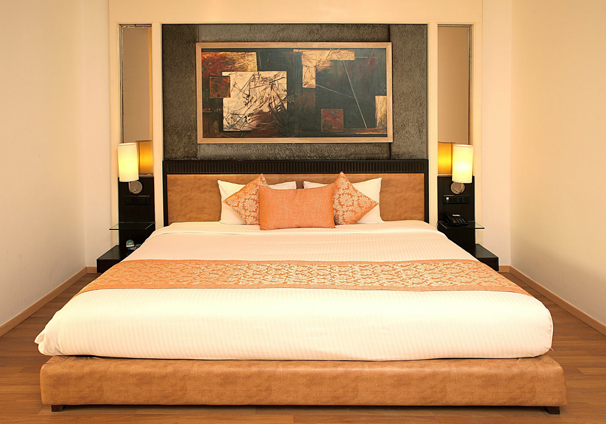 Inde Hotel Vista Woods Huda City Centre, Гургаон Экстерьер фото