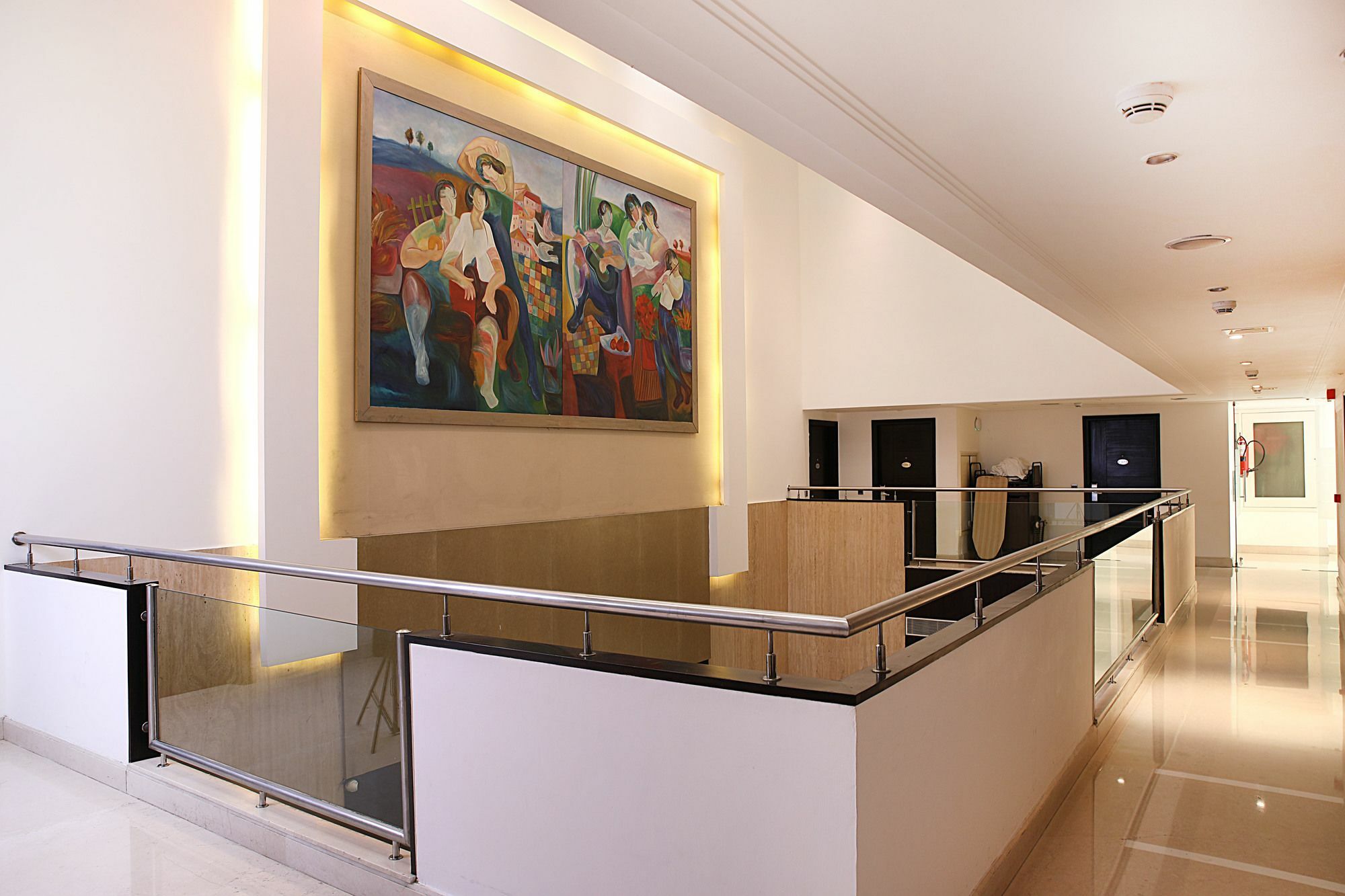 Inde Hotel Vista Woods Huda City Centre, Гургаон Экстерьер фото